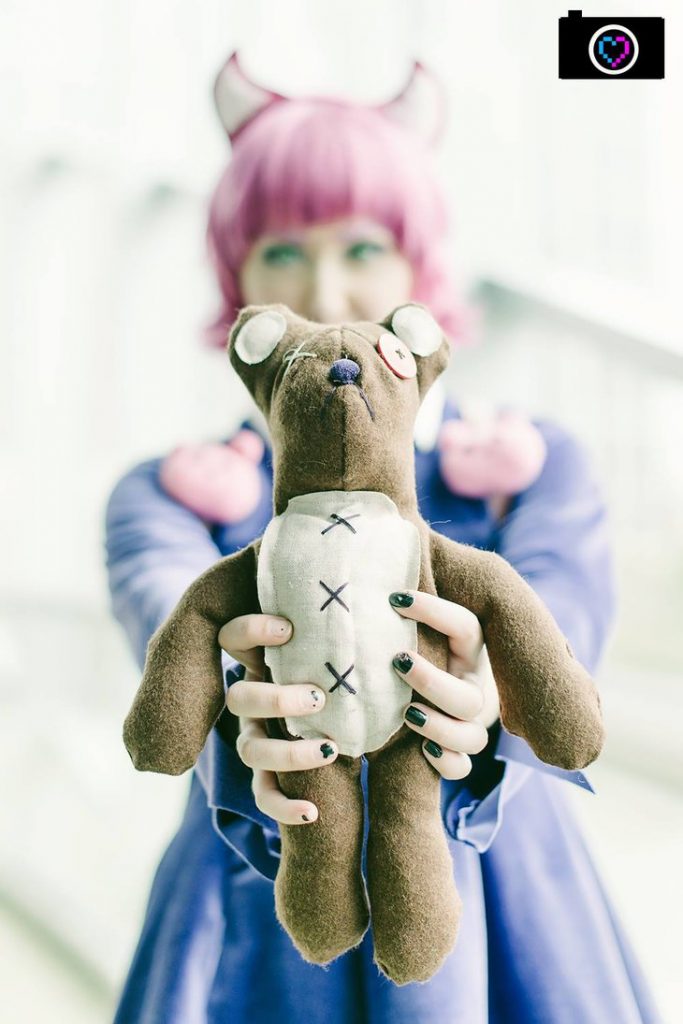 titanesqucosplay (Small)